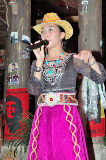 Hostessa z baru w Lijiang