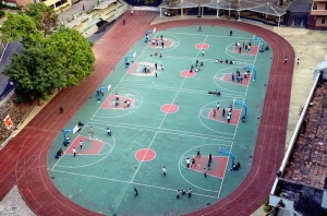 Chińskie "orliki", czyli boiska szkolne