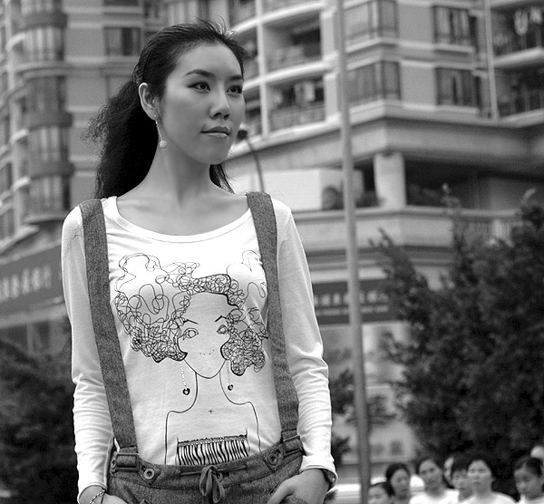 Modelka pewna siebie - zdjęcia z Chin