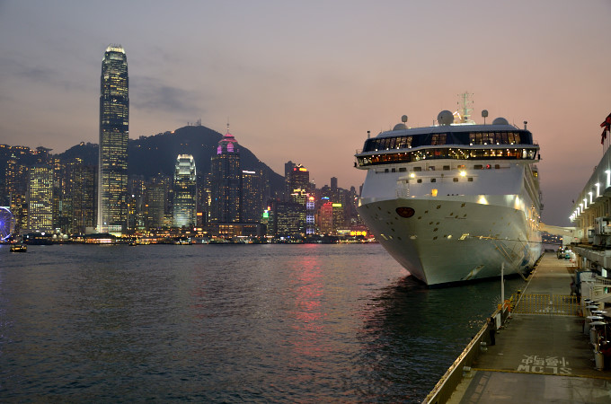 Wielki prom w Hong Kongu - zdjęcia z Chin