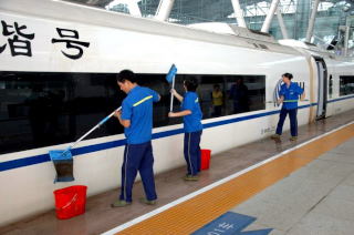 Szybkie i lśniące pociągi