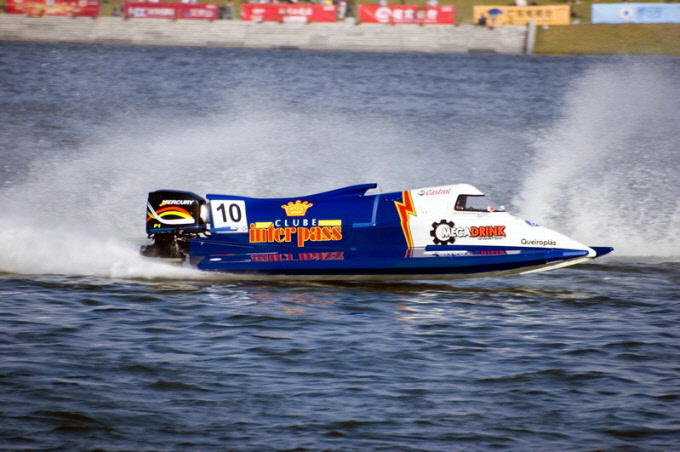 Wyścigi na wodzie  - zdjęcia z Chin