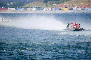 Wyścigi na wodzie